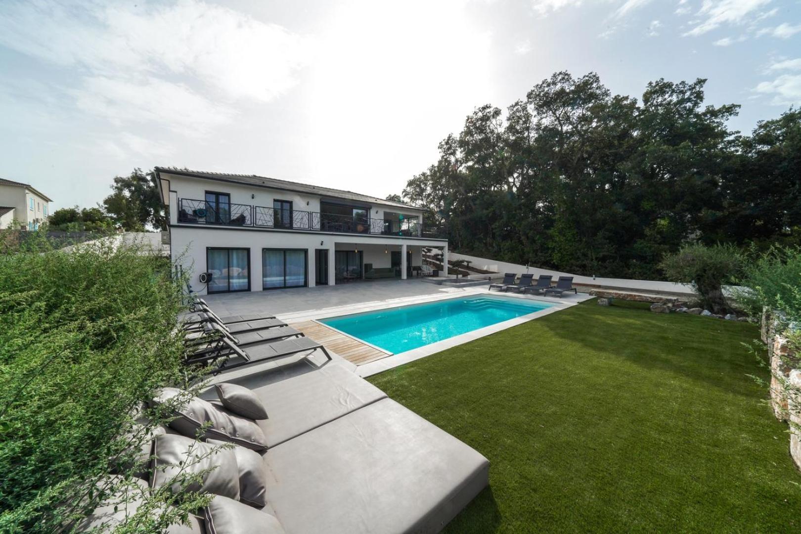 Tres Belle Villa A Ghisonaccia Avec Piscine Chauffee Kültér fotó